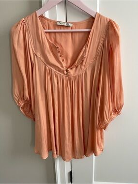 Dex Peach Gathered V-Neck Puff Sleeve Blouse